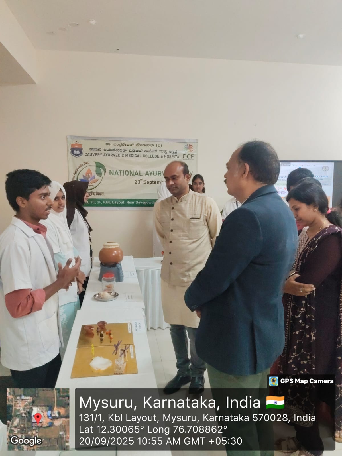 WhatsApp Image 2025-09-24 at 10.04.13 (1)