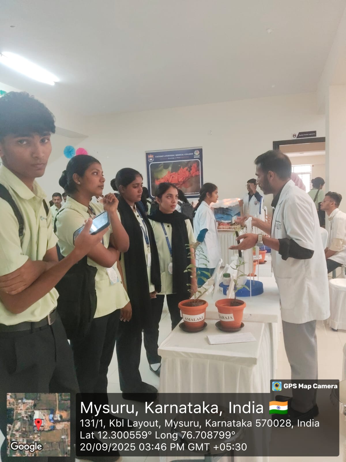 WhatsApp Image 2025-09-24 at 10.04.16 (1)