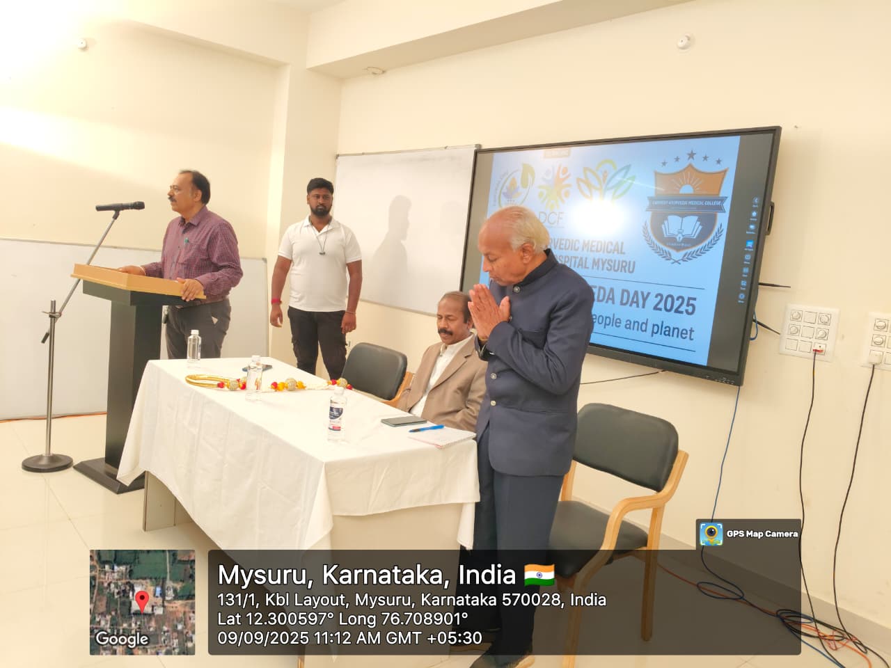 WhatsApp Image 2025-09-25 at 14.54.42 (1)