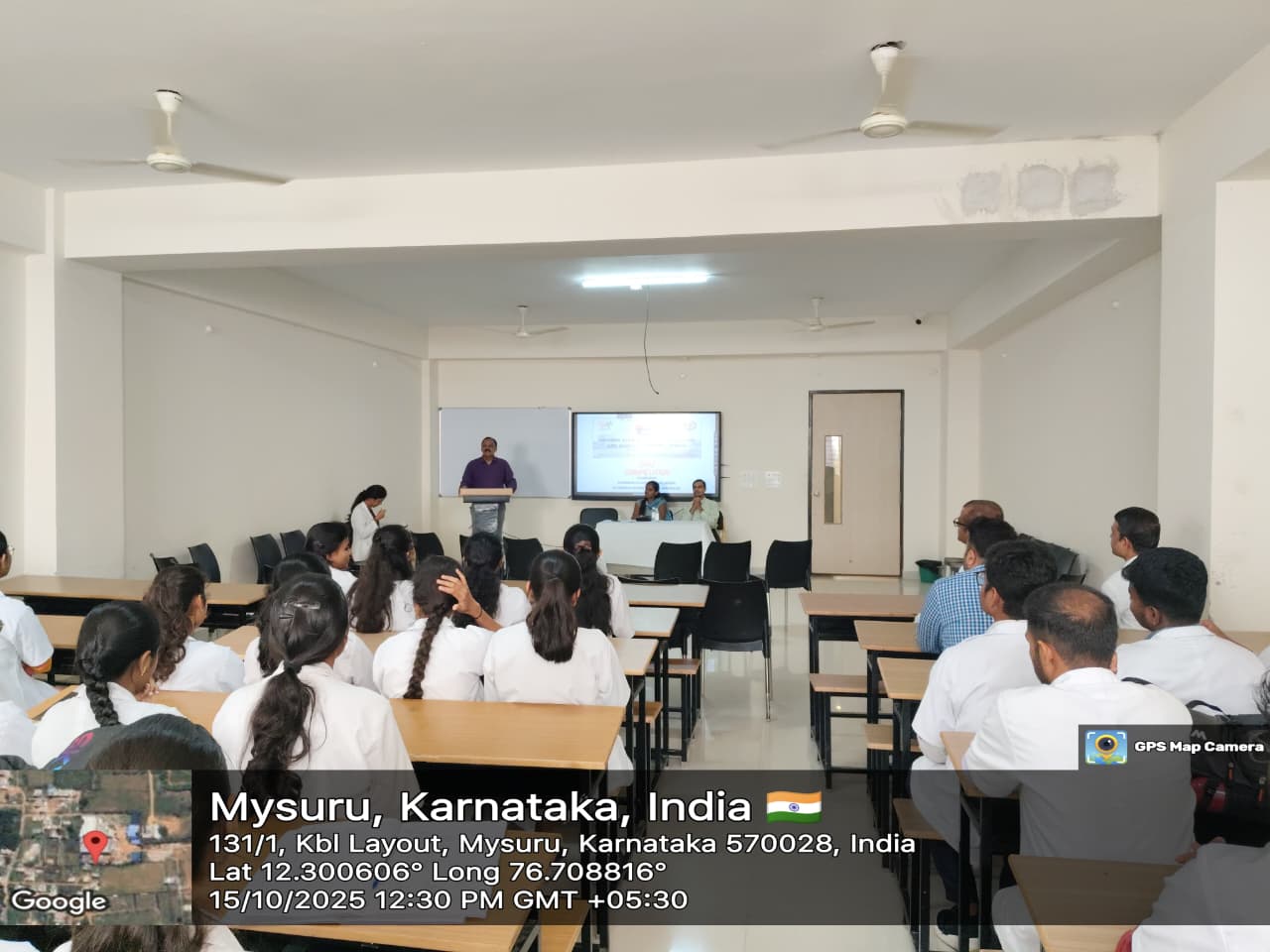 WhatsApp Image 2025-10-17 at 09.05.53