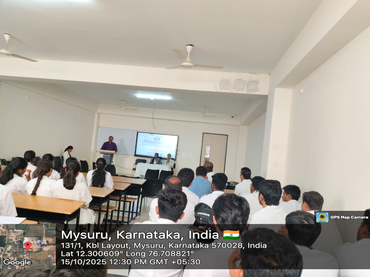 WhatsApp Image 2025-10-17 at 09.05.55 (1)