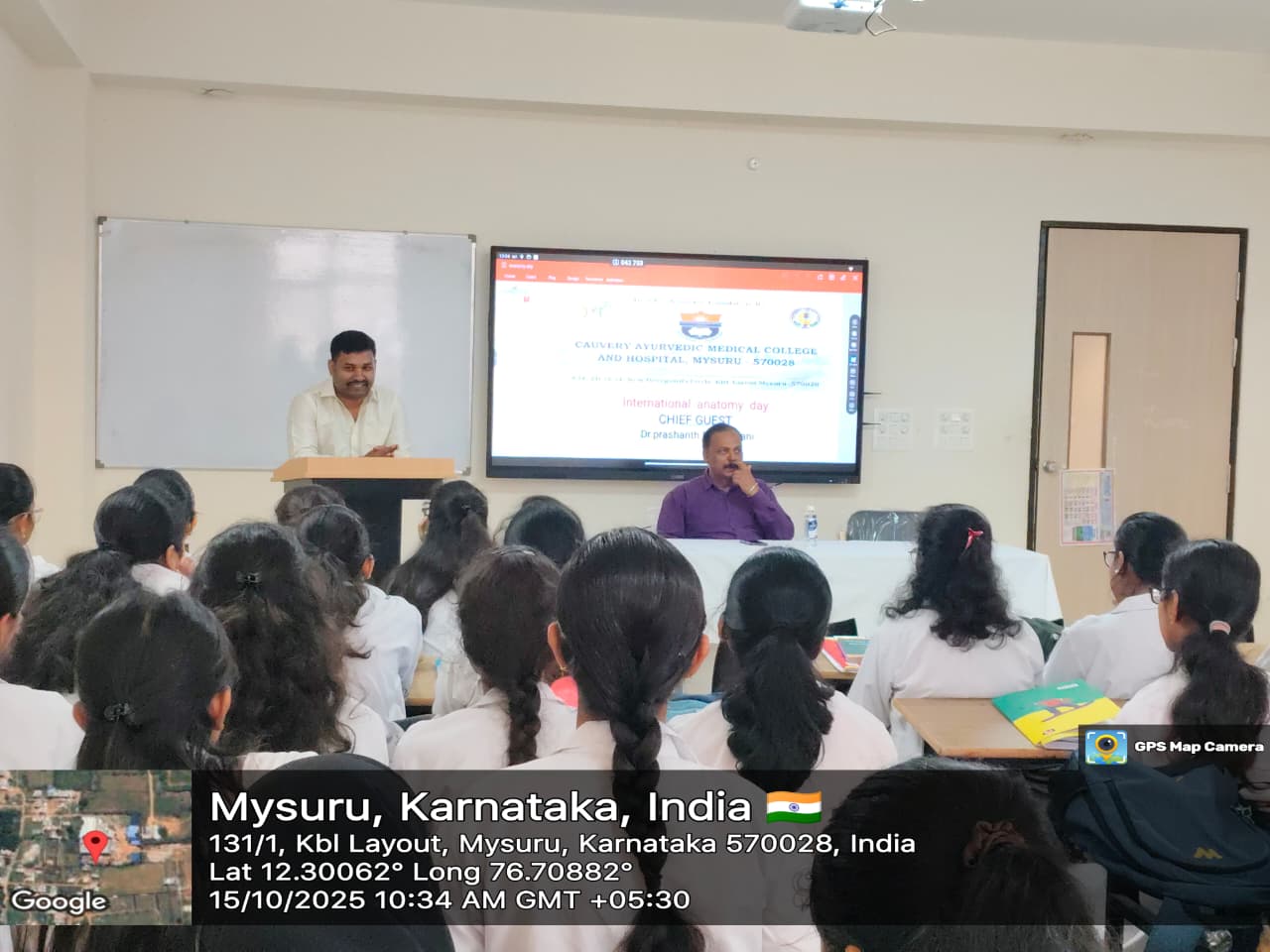 WhatsApp Image 2025-10-17 at 09.29.08